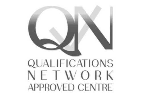 Logo QNUK